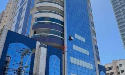 Apartamento com 4 quartos à venda em Meia Praia, Itapema , 268 m2 por R$ 4.940.000