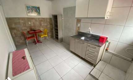 Kitnet / Stúdio para alugar na Rua Ulisses Machado Dutra, 106, Dom Bosco, Itajaí por R$ 1.450