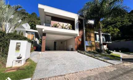 Casa em condomínio fechado com 5 quartos à venda na Artur Torquarto Batista, 380, Fazendinha, Itajaí por R$ 6.500.000