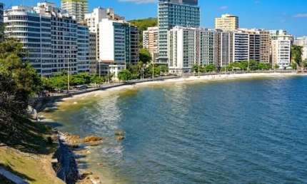 Mude Já !!! Icaraí RJ 2ª Quadra Mar Desocupado e Mobiliado.