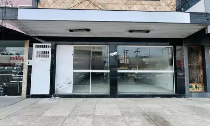 Loja de 210m² para locação fixa por R$8.000,00, Braga, Cabo Frio/RJ