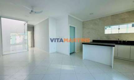 Casa com 3 quartos (1 suíte) à venda em Cabo Frio/RJ por R$460.000,00 - Vila do Peró
