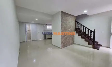Casa em condomínio com 3 quartos (1 suíte) para locação fixa por R$ 2.500,00 + TAXAS em Cabo Frio/RJ - Palmeiras