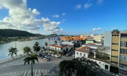 Apartamento 2 Quartos com Dependência no Coração de Cabo Frio