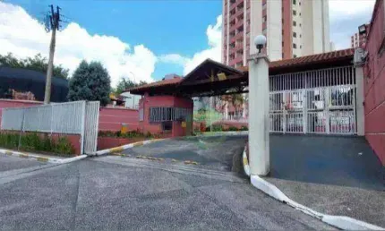 Apartamento com 2 dormitórios à venda, 55 m² por R$ 268.000,00 - Jardim do Estádio - Santo André/SP