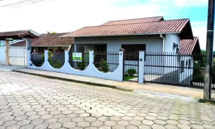 Casa com 3 quartos à venda no Itoupava Norte, Blumenau , 136 m2 por R$ 735.000