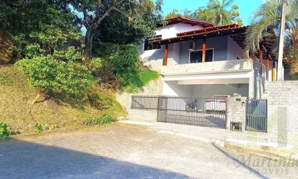 Casa com 3 quartos à venda na Escola Agrícola, Blumenau , 220 m2 por R$ 1.100.000
