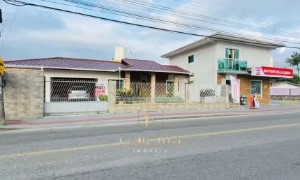 Casa à venda no bairro Barra do Aririú - Palhoça/SC