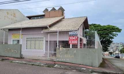 Casa à venda no bairro Jardim Atlântico - Florianópolis/SC