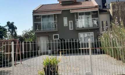 Casa com 3 quartos à venda na Rua Wilson Luz, Coqueiros, Florianópolis