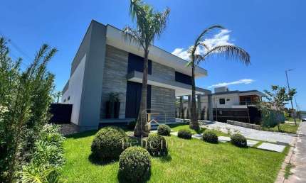 Casa com 3 quartos à venda na Rua Lagoinha, Pedra Branca, Palhoça