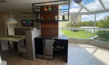 Oportunidade! Apartamento com terraço, semi mobiliado à venda no Estreito em excelente localização