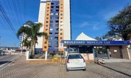 Apartamento em 03 dormitórios, sendo 01 suíte em Capoeiras, Florianópolis/SC