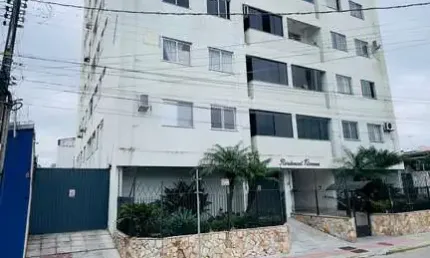 Apartamento com 02 dormitórios em Campinas, São José/SC