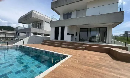 Casa com 03 suítes, 296m², à venda, no bairro Pedra branca em Palhoça-SC