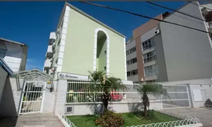 Apartamento com 02 dormitórios 01 suíte em estreito, florianópolis/sc