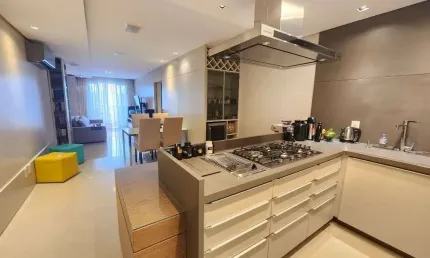Apartamento com 3 dormitórios à venda, 117 m² por R$ 2.250.000 - Centro - Florianópolis/SC