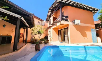 Casa com 4 dormitórios à venda, 231 m² por R$ 1.700.000,00 - Santa Mônica - Florianópolis/SC