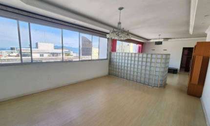 Apartamento com 4 dormitórios à venda, 218 m² por R$ 1.600.000,00 - Centro - Florianópolis/SC