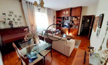 Apartamento Térreo com 3 Quartos (1 Suíte) no Jardim Glória! Com DCE e Garagem!