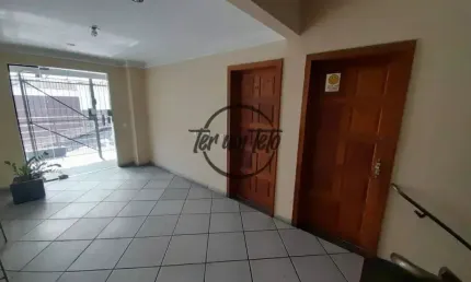 Térreo, com suíte e área externa no Granbery – Praticidade e conforto!