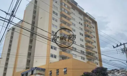 Apartamento com 2 quartos, sacada e vaga coberta – bairro com excelente comércio!!