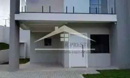 Sobrado com 03 quartos localizado no centro de quatro barras por r$680.000,00