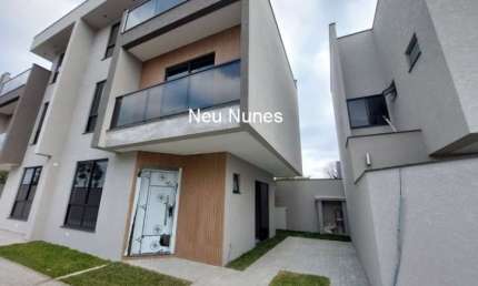 Sobrado triplex a venda c/ terraço 03 Dormitórios (suite) Uberaba  Curitiba