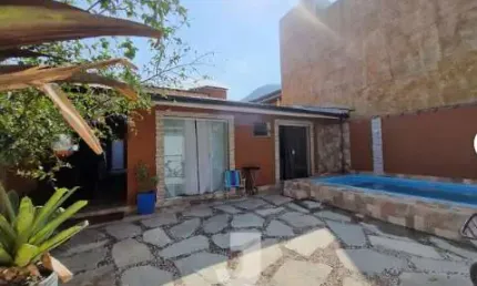 Casa à Venda - Maresias, São Sebastião - 150m2  - 8 Quartos - a 400 metros da praia