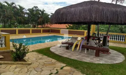 Chácara à Venda - Condomínio Fechado Piccolo Paese, Salto - 2.420m2 - Condomínio Piccolo Paese  - 4 Quartos