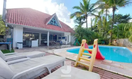 Casa em Condomínio à Venda - Baleia, São Sebastião - 250m2  - 6 suítes