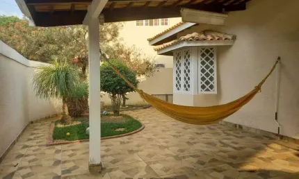 Excelente Casa Térrea à Venda no Jardim Floresta em Atibaia