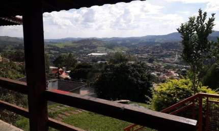 Ótima residência para locação no condomínio Fazenda Orypaba com quatro suítes