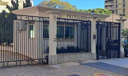Prédio à venda na Rua Padre José Teixeira, 93, Cambuí, Campinas