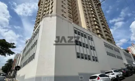 Apartamento à venda de 145 m², com 3 quartos, 4 banheiros e 2 vagas de garagem no Edifício Albatroz