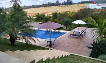 Casa com 344m² de área privativa-Vale Das Águas em Bragança Paulista