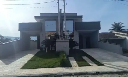 Casa localizada no condomínio morada da praia, em bertioga,  com 125m²