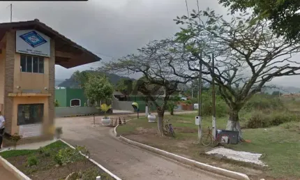 Excelente casa no portal do patrimonium a 600 metros da praia do massaguaçu , oportunidade incrível!