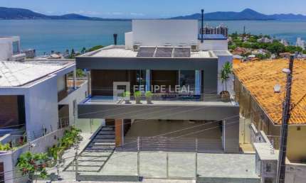 Casa com 3 quartos à venda na Rua Cel. João Cândido Alves Marinho, 26, Coqueiros, Florianópolis
