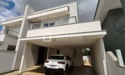 Casa com 04 dorm. e 04 vagas em Jurerê In.  -  Florianópolis