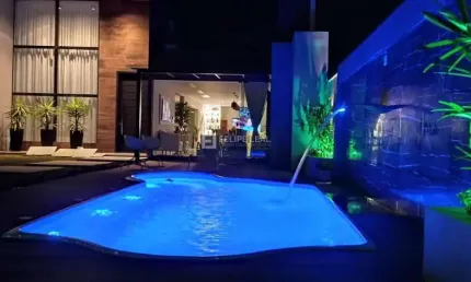 Casa com 4 quartos à venda na Rua Afrísio de Senna Vaz, 132, Serraria, São José