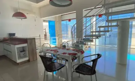 Cobertura triplex em Ingleses do Rio Vermelho - Florianópolis, SC