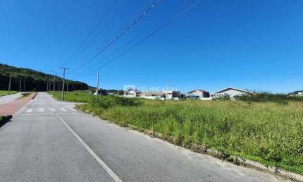 Terreno à venda na Avenida L-7, Forquilhas, São José