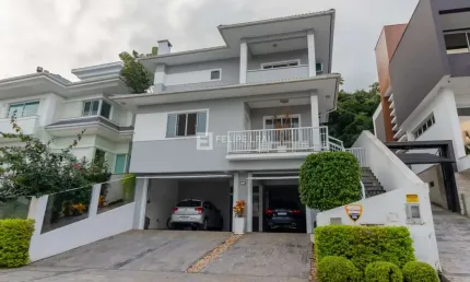 Casa com 3 quartos à venda na Rua das Cabreúvas, 59, Pedra Branca, Palhoça