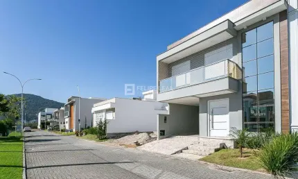 Casa em Condominio em Bairro Deltaville - Biguaçu, SC