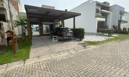 Casa com 3 quartos à venda na Avenida Wilson Castelo Branco, 700, Deltaville, Biguaçu
