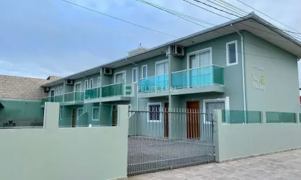 Prédio à venda na Rua Tarumã, 69, Praia do Sonho, Palhoça