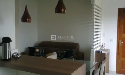 Apartamento de 02 dormitórios com planejados em Áreias - São José