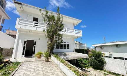 Casa com 4 quartos à venda na Rua Papa João XXIII, 262, Coqueiros, Florianópolis