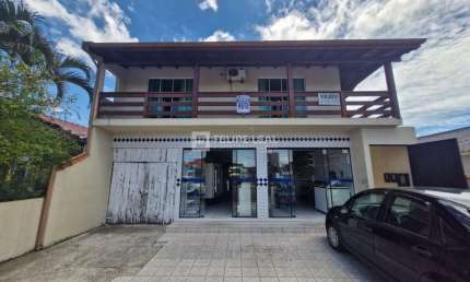 Casa com 3 quartos à venda na Rua Antônio Basil Schroeder, 1520, Bela Vista, São José